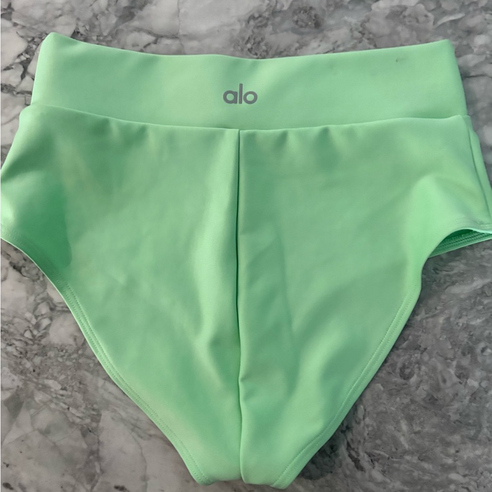 ALO Yoga Mint Green High-Waisted Shorts